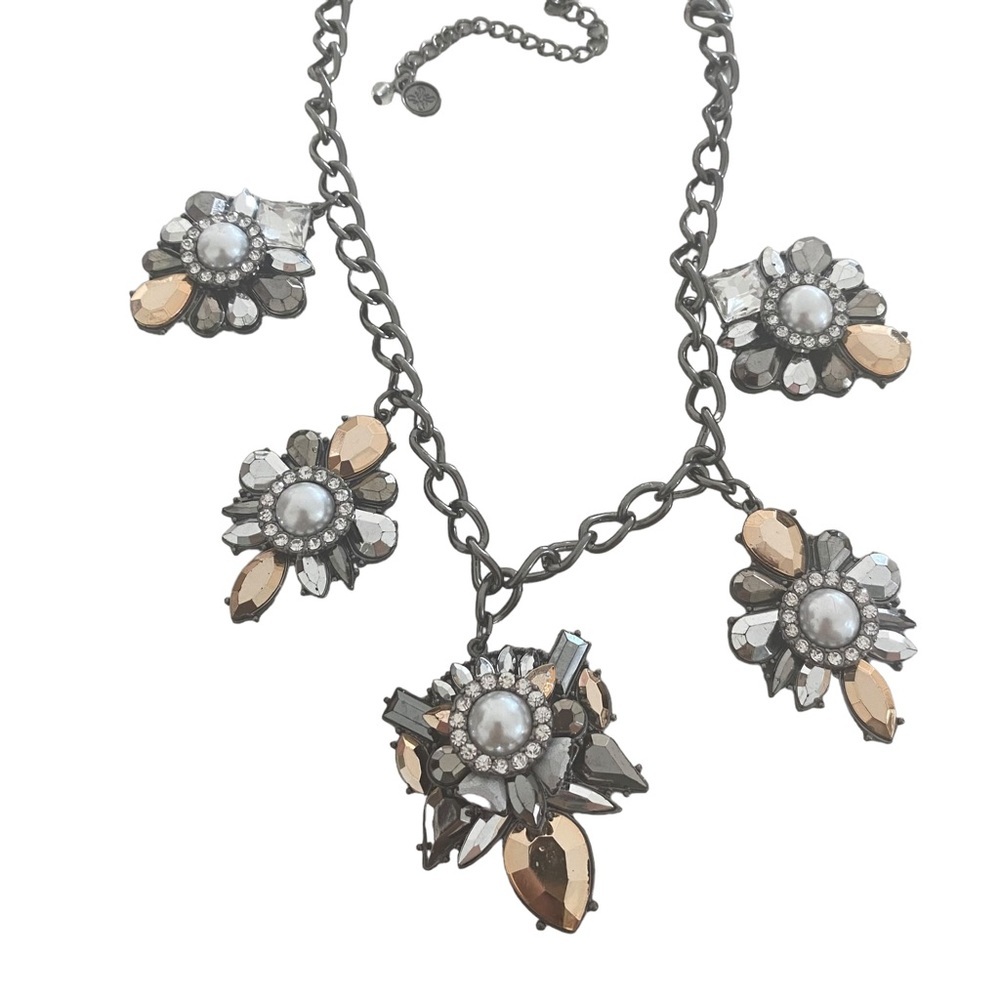 Simply Vera Wang statement rhinestone necklace chunky bib gunmetal